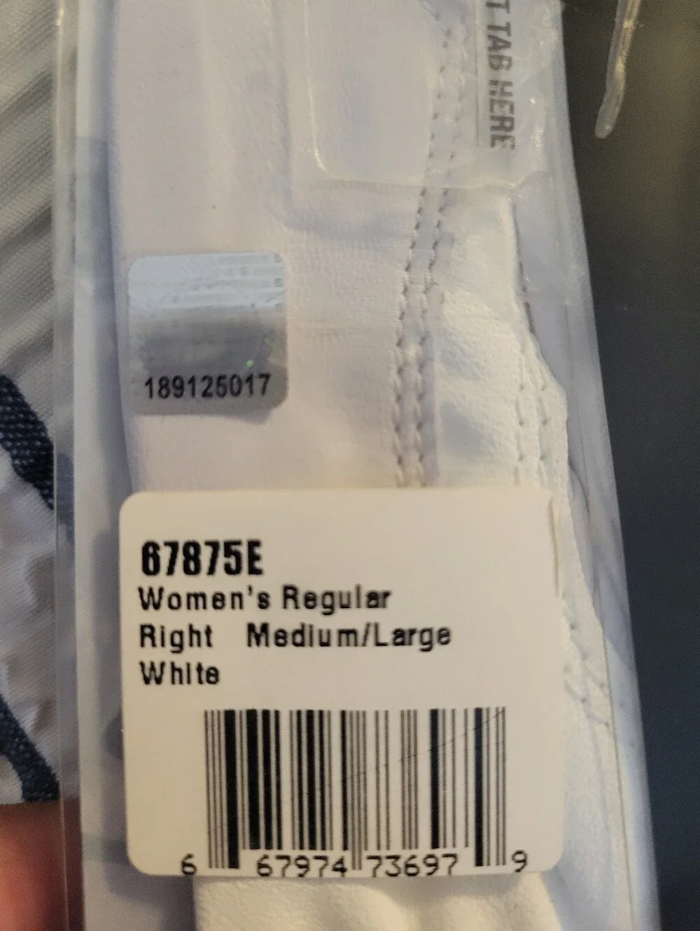 FootJoy Women's WeatherSof Golf Glove - Right Hand, Medium/Large (White)